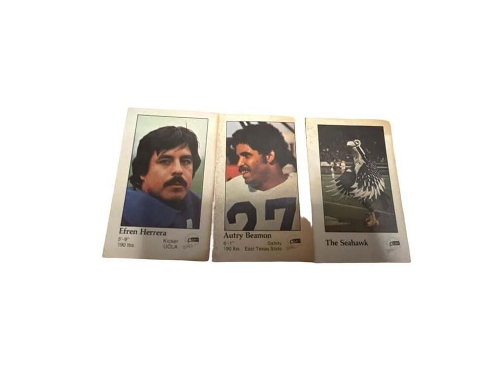 1979 Seattle Seahawks Football Card Efren Herrera, Autry Beamon, The Seahawk